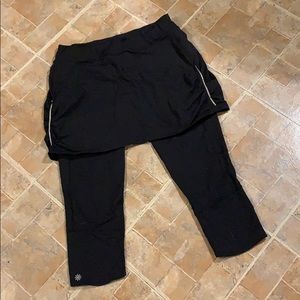 Athleta cropped athletic leggings with skort